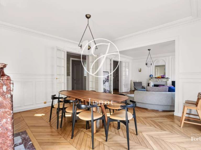 Appartement Paris 16e - 3 chambres - 123m²