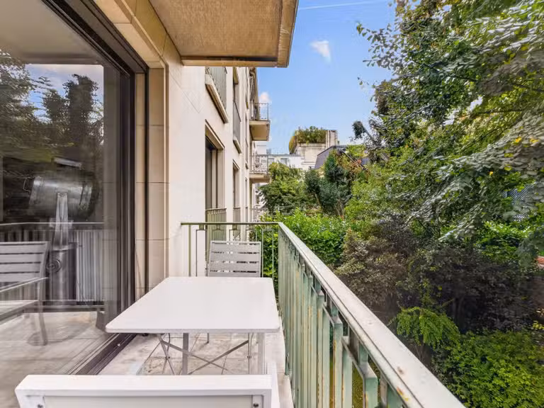Appartement Paris 16e - 2 chambres - 133m²