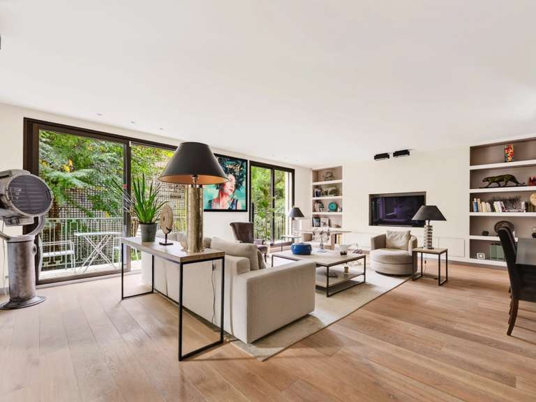 Appartement Paris 16e - 2 chambres - 133m²