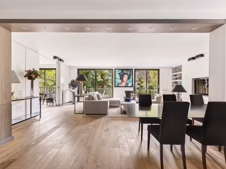 Appartement Paris 16e - 2 chambres - 133m²