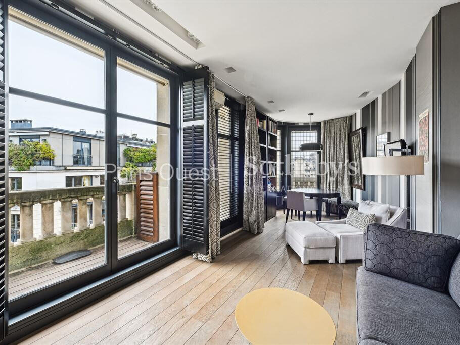 Mansion Paris 16e