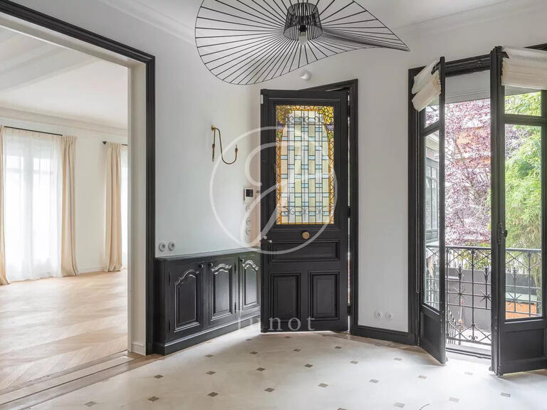 Hôtel particulier Paris 16e - 7 chambres - 372m²