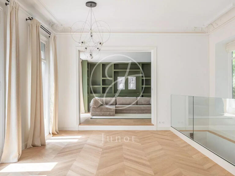 Mansion Paris 16e - 7 bedrooms - 372m²