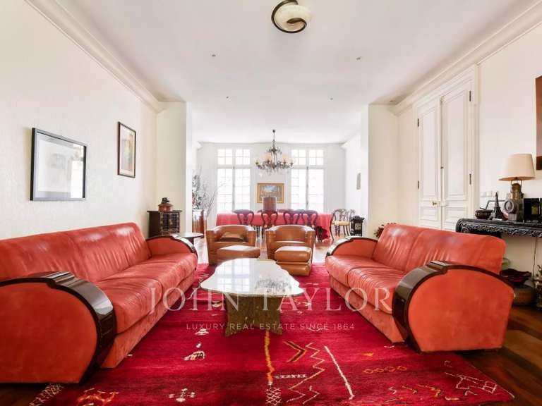 Hôtel particulier Paris 16e - 9 chambres - 437m²