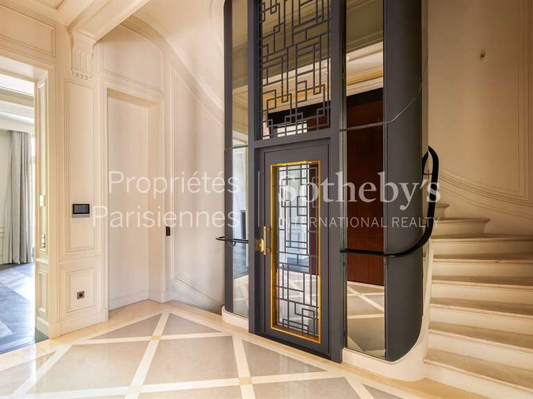 Hôtel particulier Paris 16e - 5 chambres - 625m²