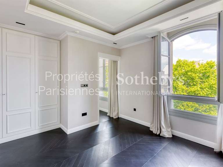 Hôtel particulier Paris 16e - 5 chambres - 625m²