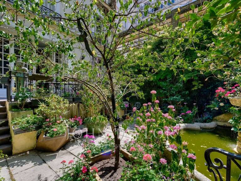 Hôtel particulier Paris 16e - 9 chambres - 437m²