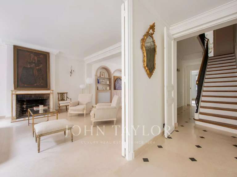 Hôtel particulier Paris 16e - 6 chambres - 400m²