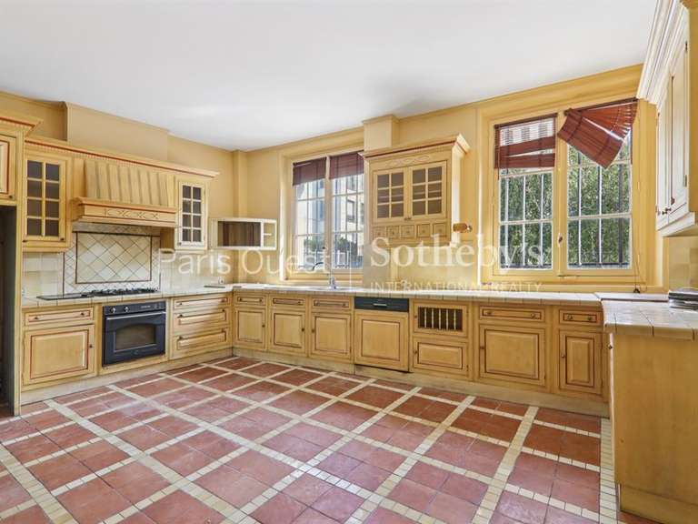 Hôtel particulier Paris 16e - 6 chambres - 530m²