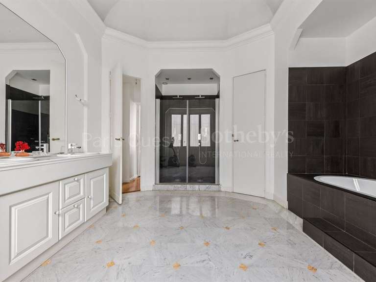 Hôtel particulier Paris 16e - 1300m²