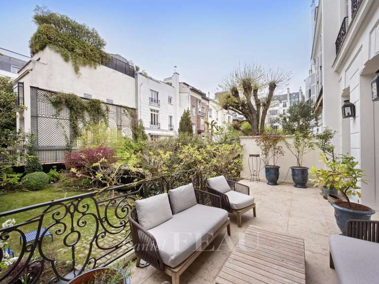 Hôtel particulier Paris 16e - 6 chambres - 425m²