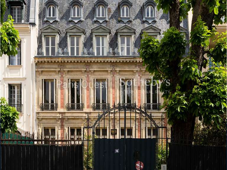 Hôtel particulier Paris 16e - 4 chambres - 671m²