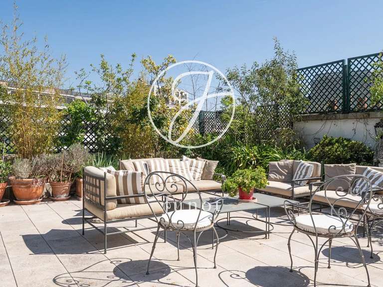 Hôtel particulier Paris 16e - 6 chambres - 484m²