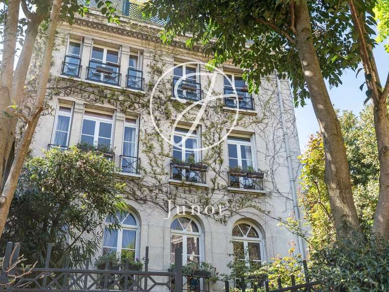 Hôtel particulier Paris 16e - 6 chambres - 484m²