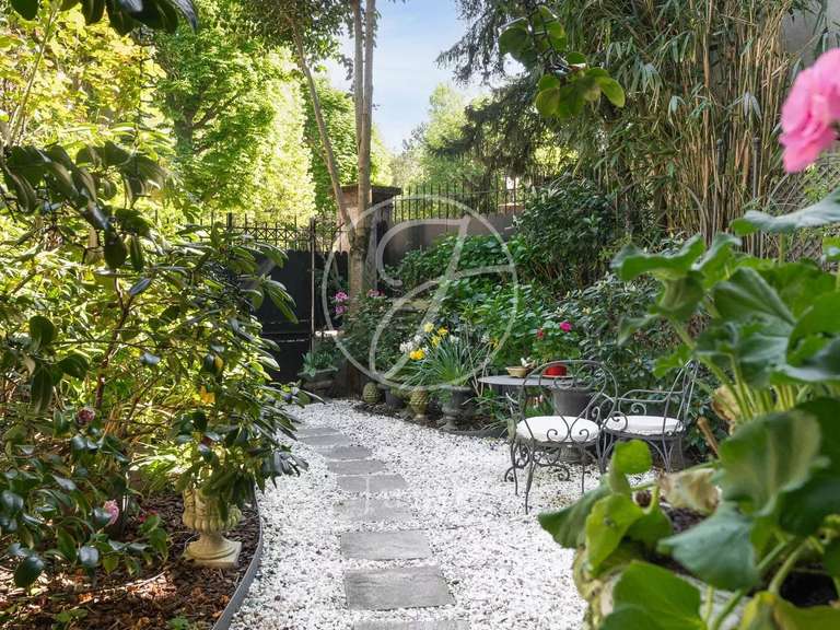 Hôtel particulier Paris 16e - 6 chambres - 484m²