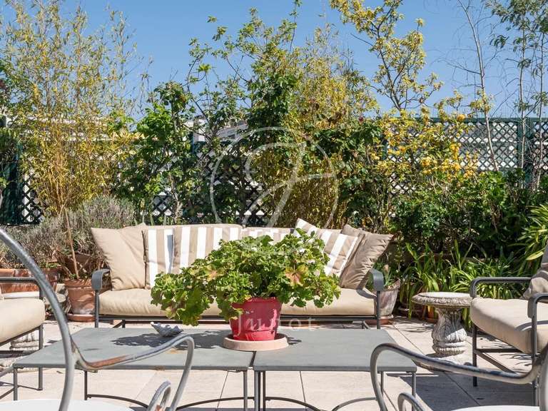 Hôtel particulier Paris 16e - 6 chambres - 484m²