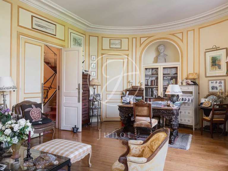 Hôtel particulier Paris 16e - 6 chambres - 484m²