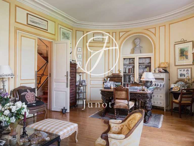 Hôtel particulier Paris 16e - 6 chambres - 484m²