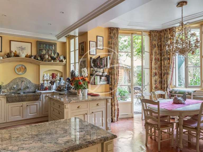 Hôtel particulier Paris 16e - 6 chambres - 484m²