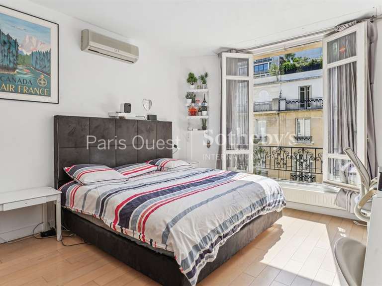 Hôtel particulier Paris 16e - 6 chambres - 430m²