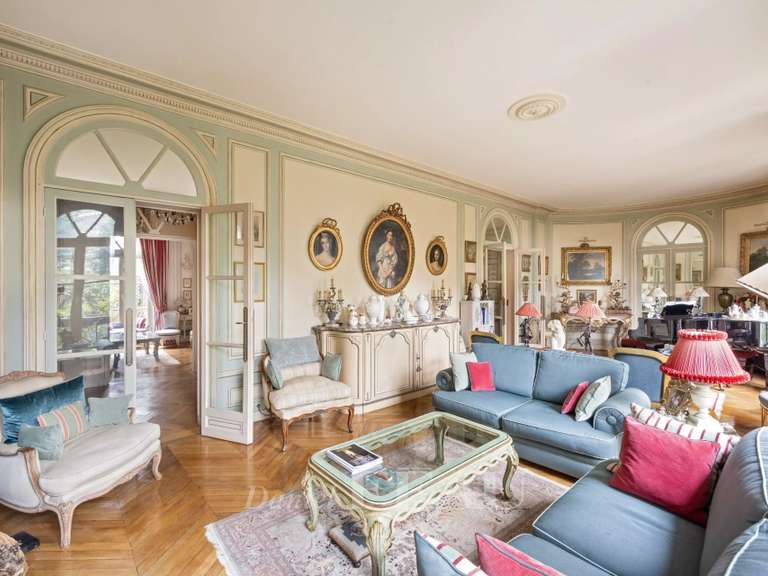 Hôtel particulier Paris 16e - 7 chambres - 484m²