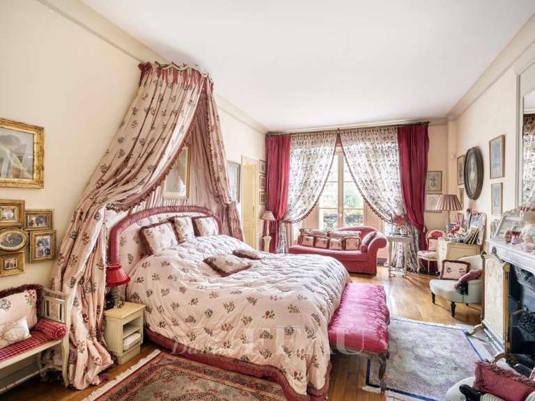 Hôtel particulier Paris 16e - 7 chambres - 484m²