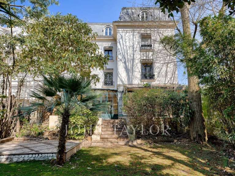 Hôtel particulier Paris 16e - 6 chambres - 500m²