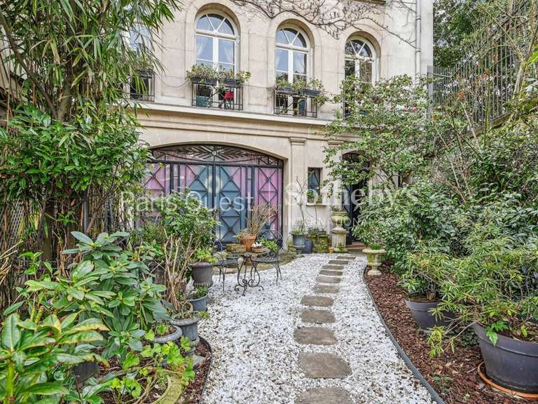 Hôtel particulier Paris 16e - 6 chambres - 485m²