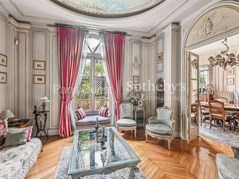 Hôtel particulier Paris 16e - 6 chambres - 485m²
