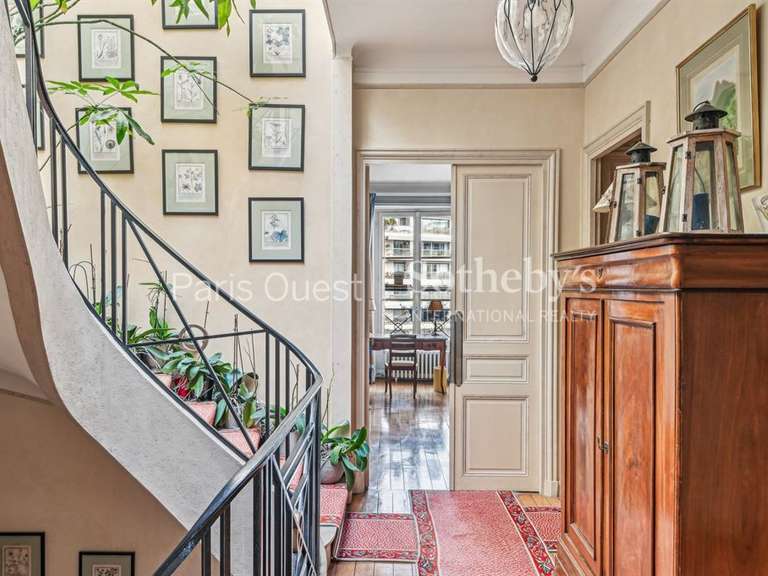 Hôtel particulier Paris 16e - 6 chambres - 485m²