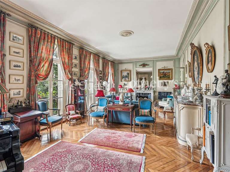 Hôtel particulier Paris 16e - 6 chambres - 485m²