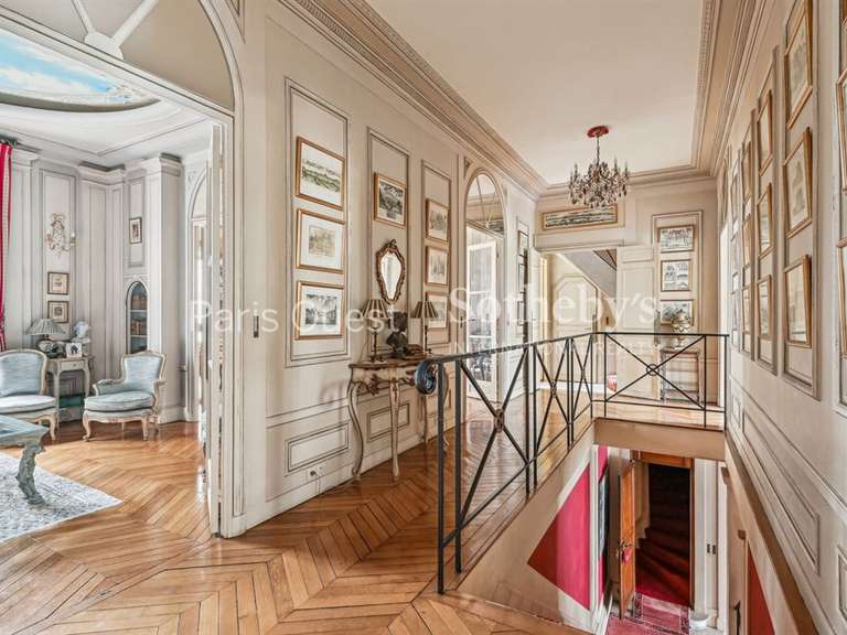 Hôtel particulier Paris 16e - 6 chambres - 485m²