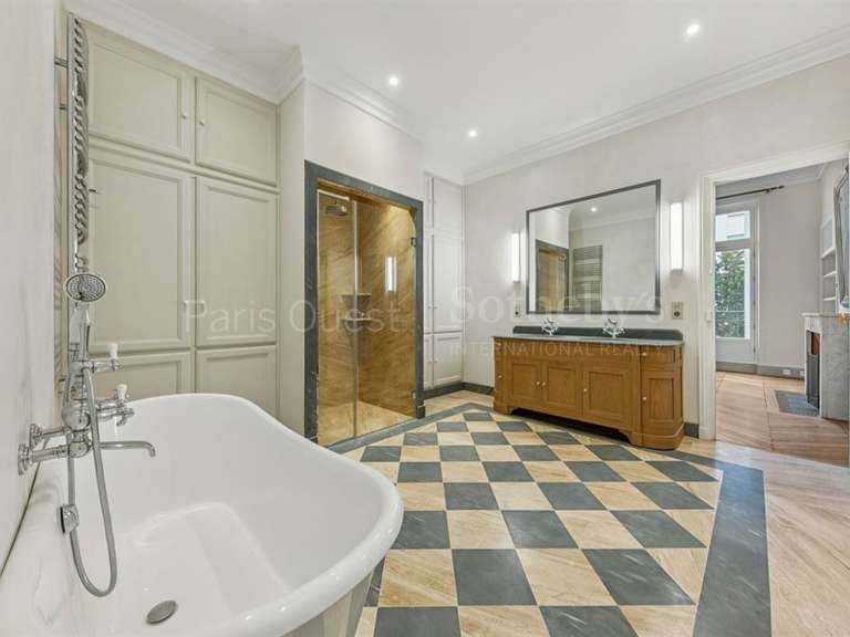 Hôtel particulier Paris 16e - 700m²