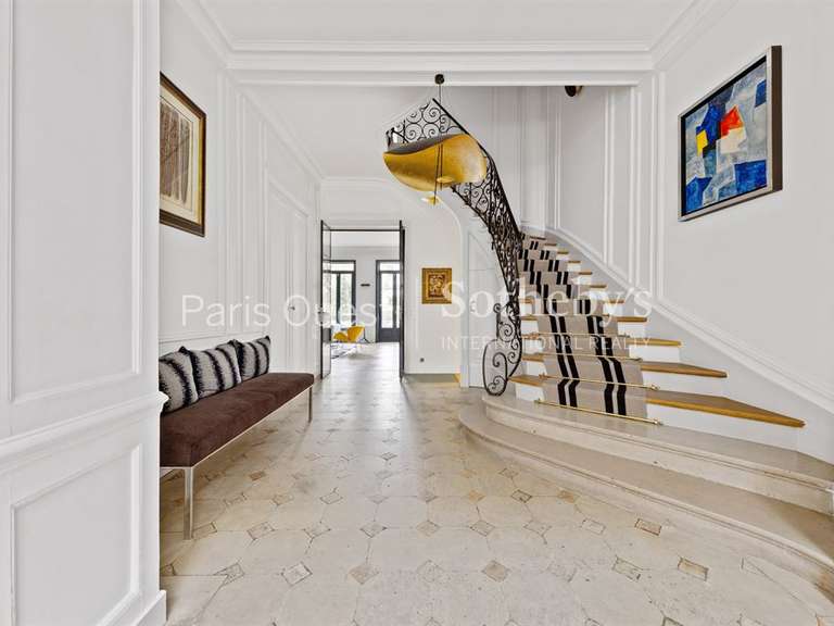 Hôtel particulier Paris 16e - 5 chambres - 405m²