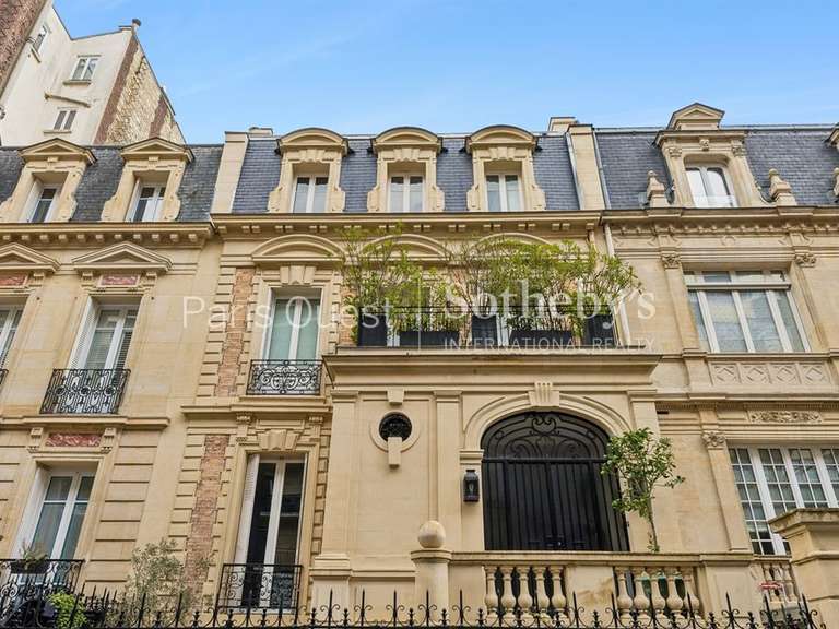 Hôtel particulier Paris 16e - 5 chambres - 405m²