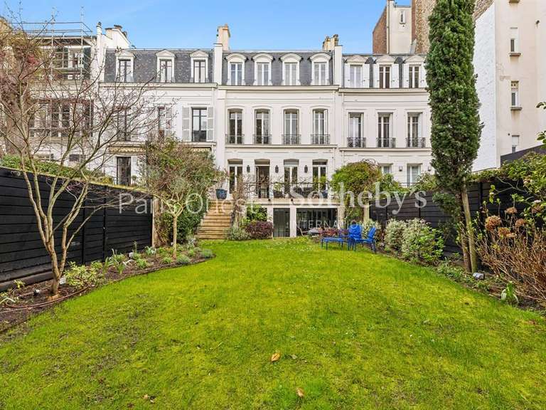 Hôtel particulier Paris 16e - 5 chambres - 405m²