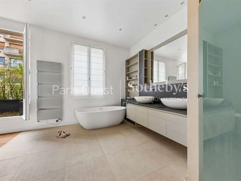 Hôtel particulier Paris 16e - 5 chambres - 405m²
