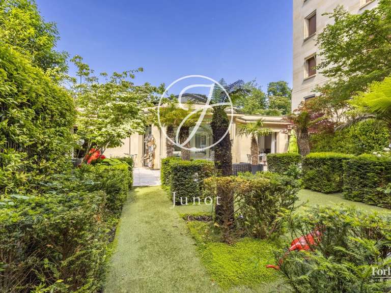 Hôtel particulier Paris 16e - 3 chambres - 424m²