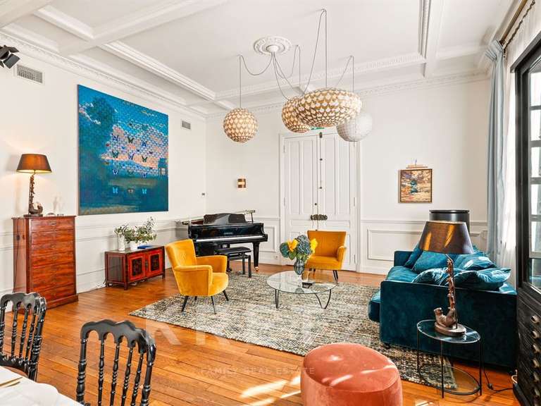 Hôtel particulier Paris 16e - 8 chambres - 413m²