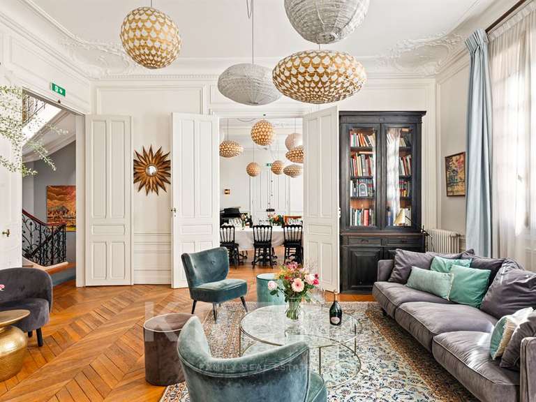 Hôtel particulier Paris 16e - 8 chambres - 413m²