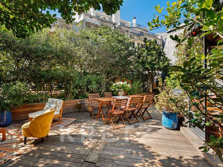 Hôtel particulier Paris 16e - 8 chambres - 413m²