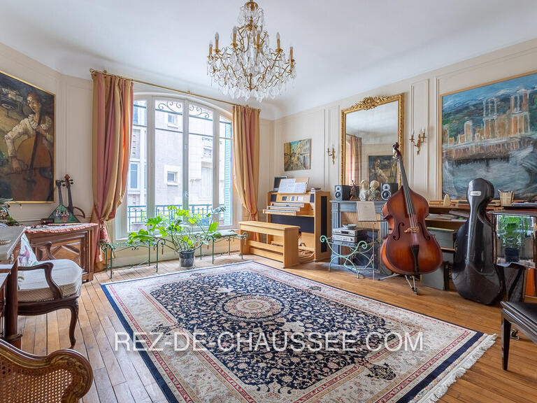 Maison Paris 16e - 5 chambres - 208m²