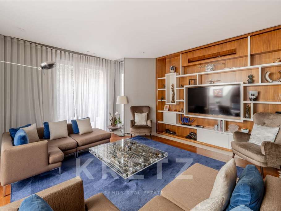 House Paris 16e