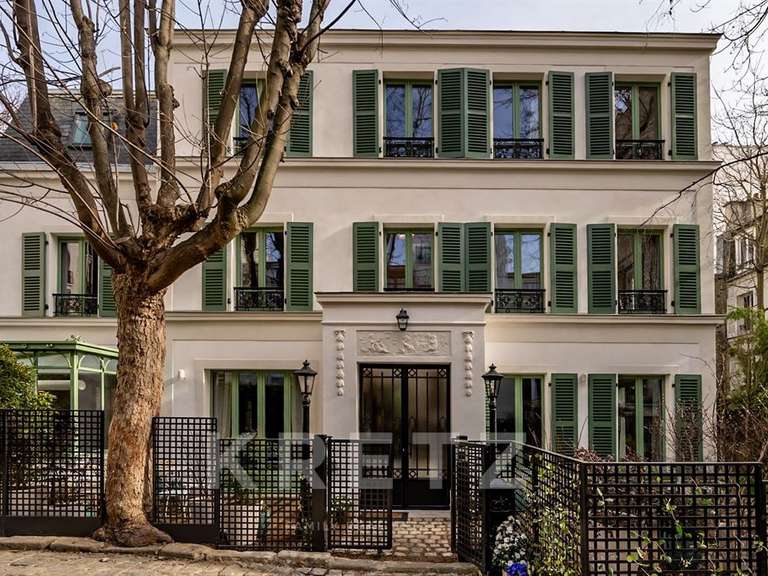 House Paris 16e - 6 bedrooms - 300m²