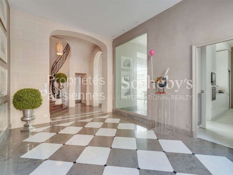 Maison Paris 16e - 5 chambres - 420m²