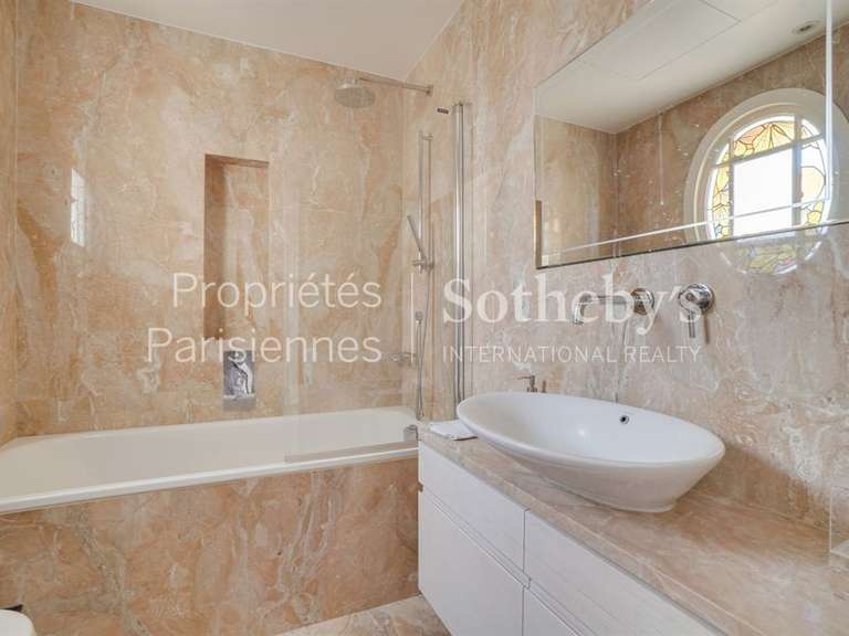 Maison Paris 16e - 5 chambres - 420m²