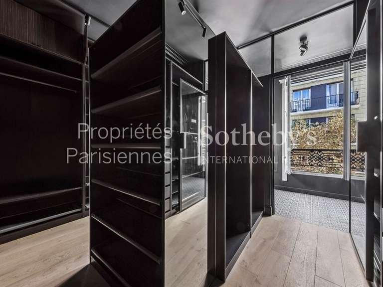 House Paris 16e - 3 bedrooms - 332m²