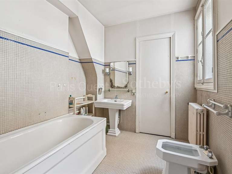 Maison Paris 16e - 4 chambres - 170m²