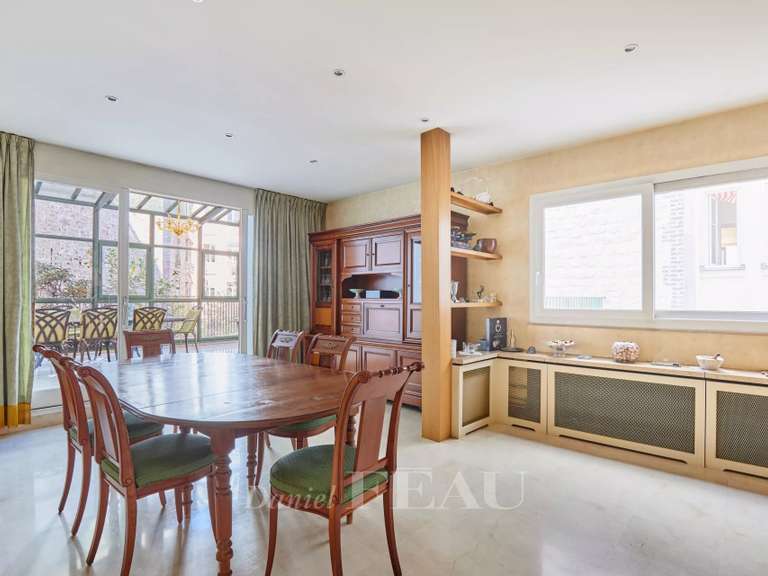 Maison Paris 16e - 5 chambres - 300m²