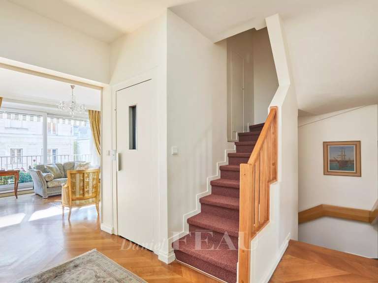 Maison Paris 16e - 5 chambres - 300m²